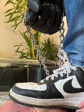 Trampling & Sneaker
